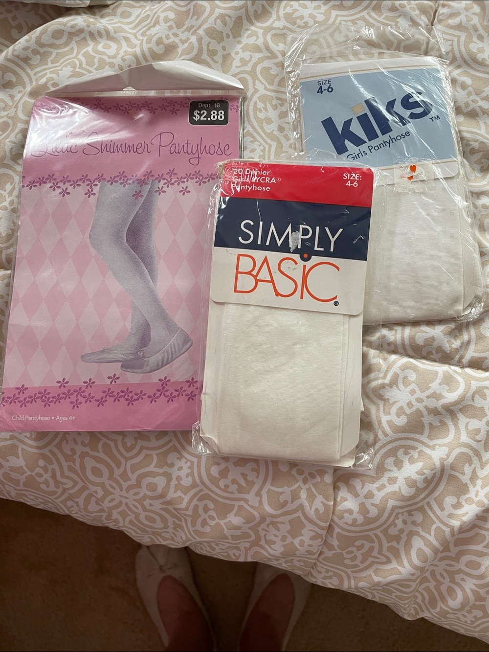 Girls' Pantyhose - Size 4-6 eggshell, white and lilac
